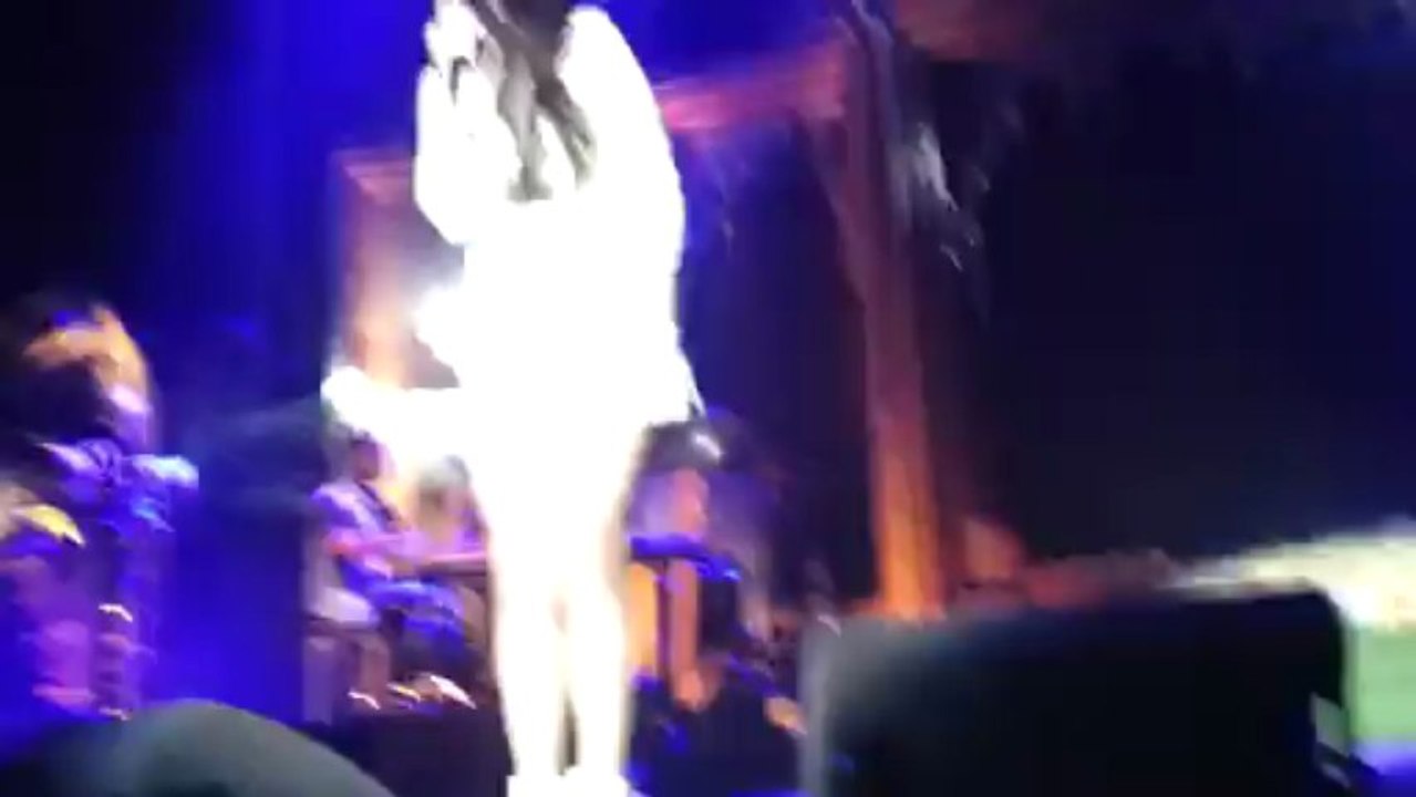 [Lana Del Rey 03.04.13] Burning Desire (Galaxie d'Amnéville)