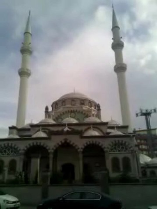 ikindi ezanı okuyan hafız yasin ramazan ekiz ankara