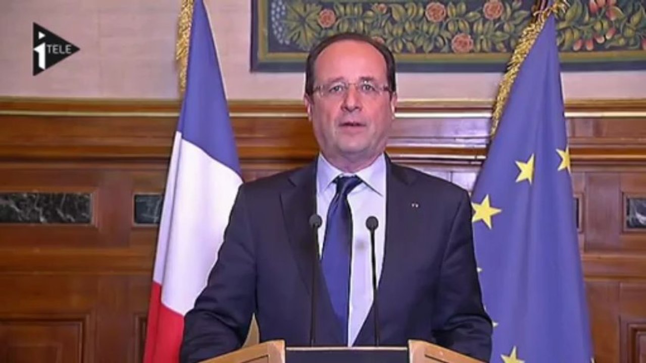 A tulle, François Hollande  appelle à être "exemplaire"