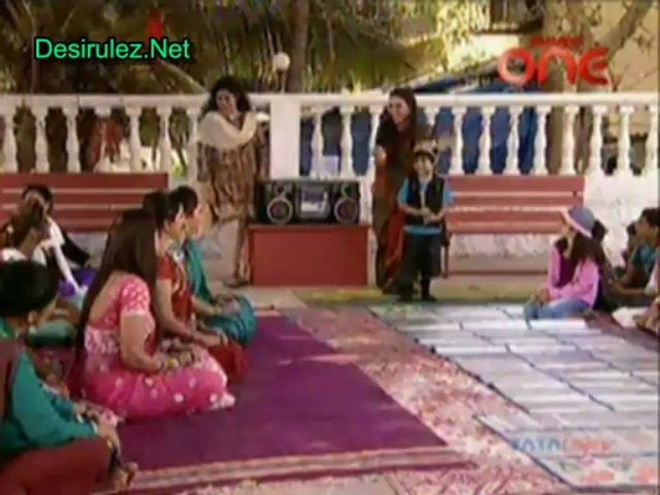 Jhilmil Sitaron Ka Aangan Hoga 12th April  2013 pt3