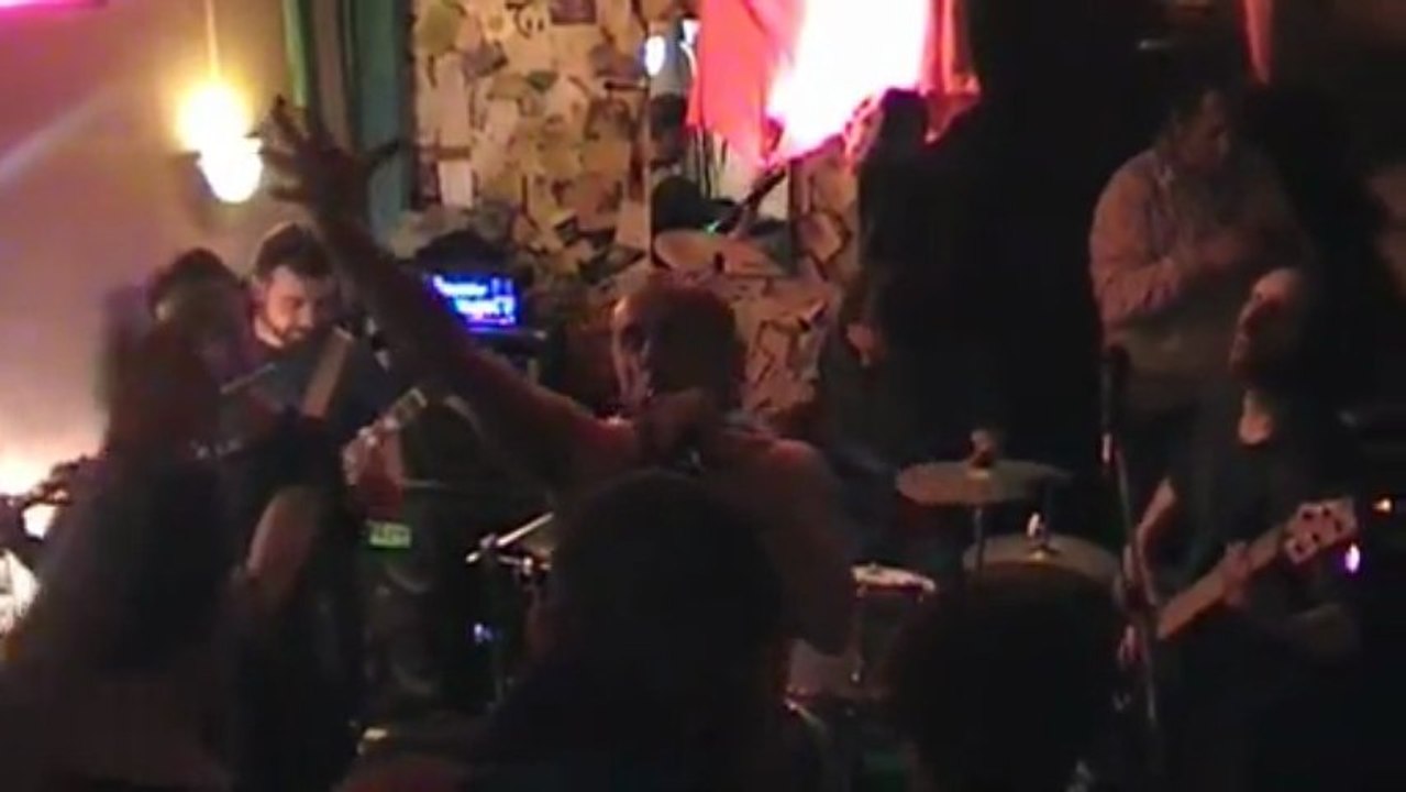 100 Raisons, au P'ti bar, à Rouen, le 05 avril 2013.