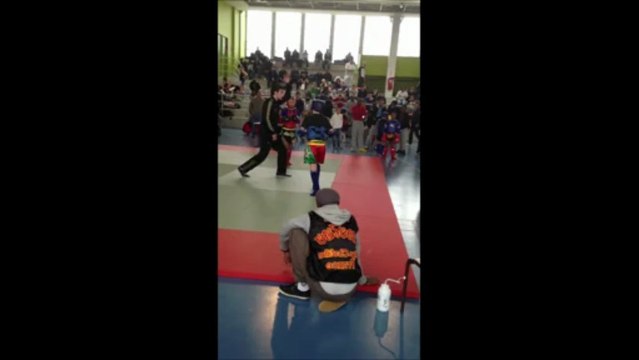 Esteban Cardoso Championnat de France 2013 Muay thaï pupilles -50kg