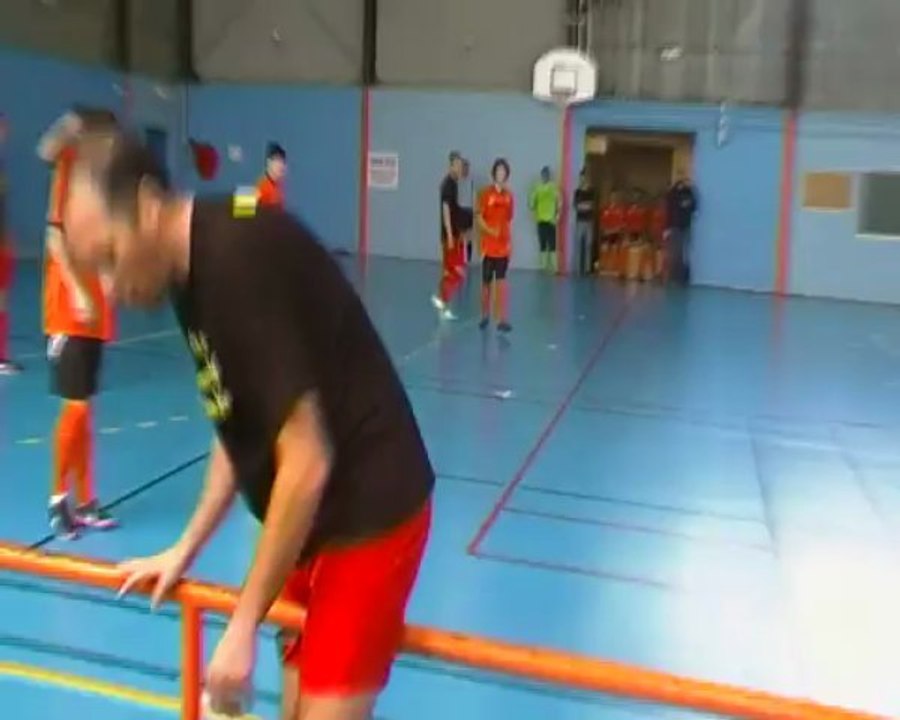 DEMI FINALE DE LA COUPE DE CORSE FUTSAL  USJ FURIANI / ATHLETIC FUTSAL BASTIA SAMEDI 6 AVRIL 2013 AU COSEC DE L'ARINELLA