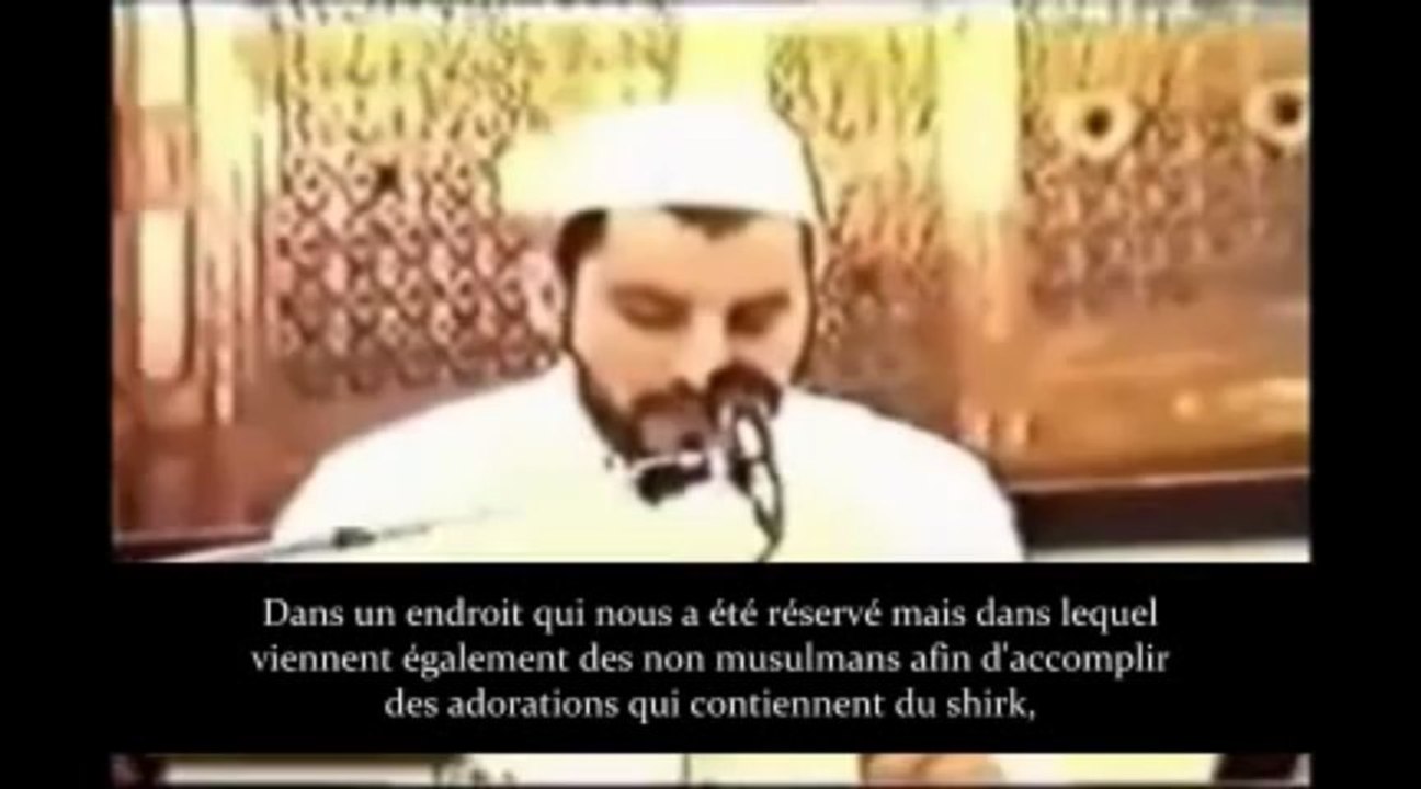 Uthaymin : Est-il permis de prier dans des églises ou autres lieux que les mosquées ?