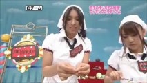 Akimoto Sayaka et Takahashi Minami chantent en cuisinant