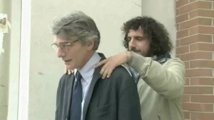 E' Andrea Rivera il compagno delle primarie di David Sassoli. Insieme in uno spot