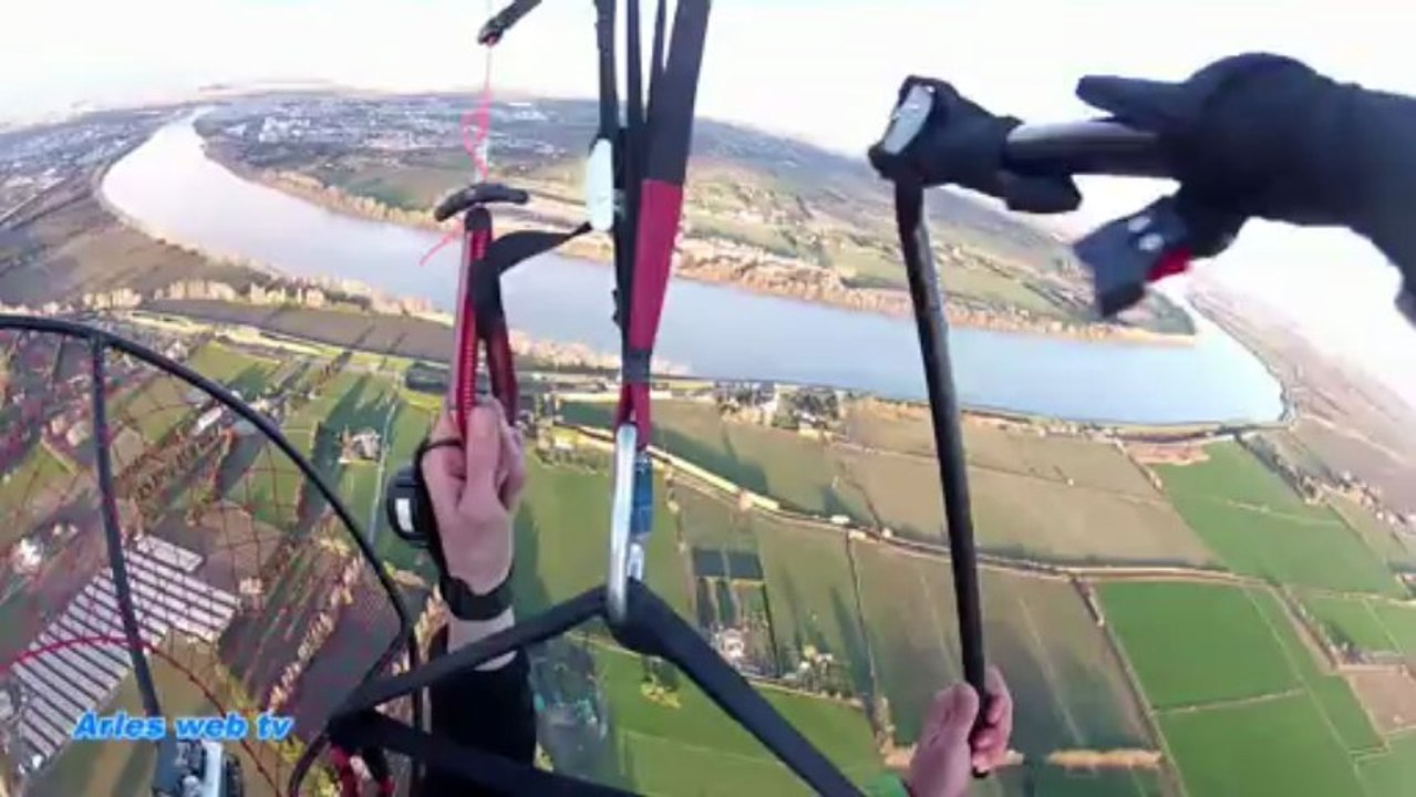 Escapade sur ARLES en paramoteur