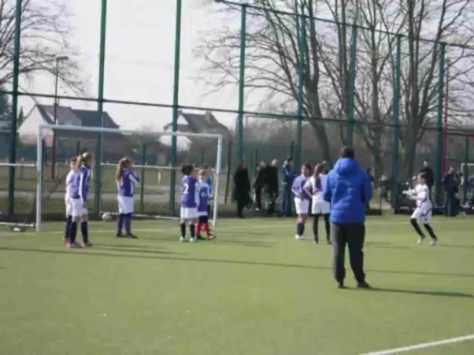 challenge u12 u13 calonne lievin et l olympique lievin fille foot