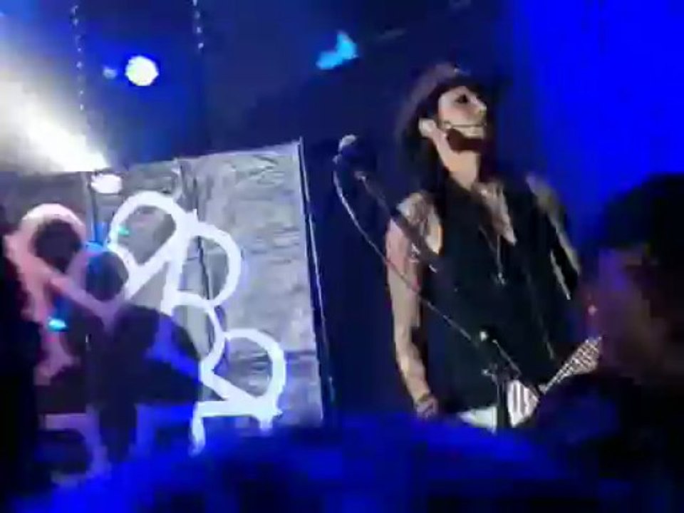 BLACK VEIL BRIDES - Rebel yell live trabendo 5.04.2013