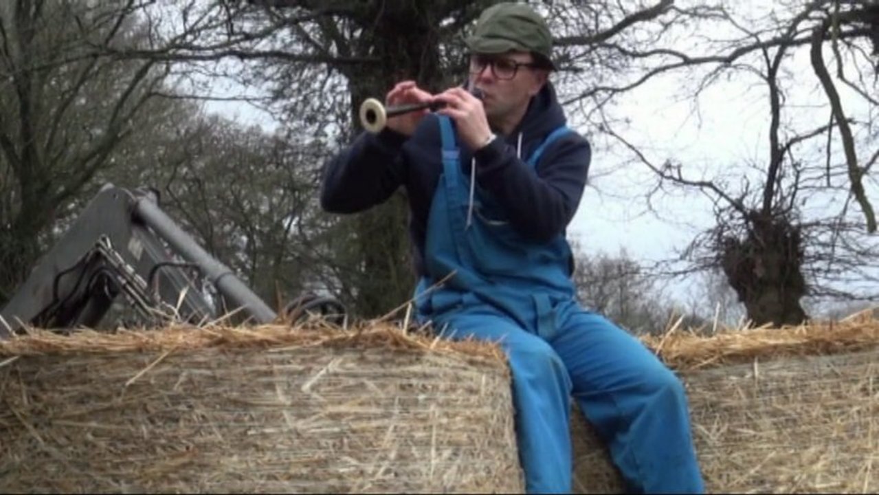 fumier de lapin ( clip officiel de laurent chandemerle 2013)