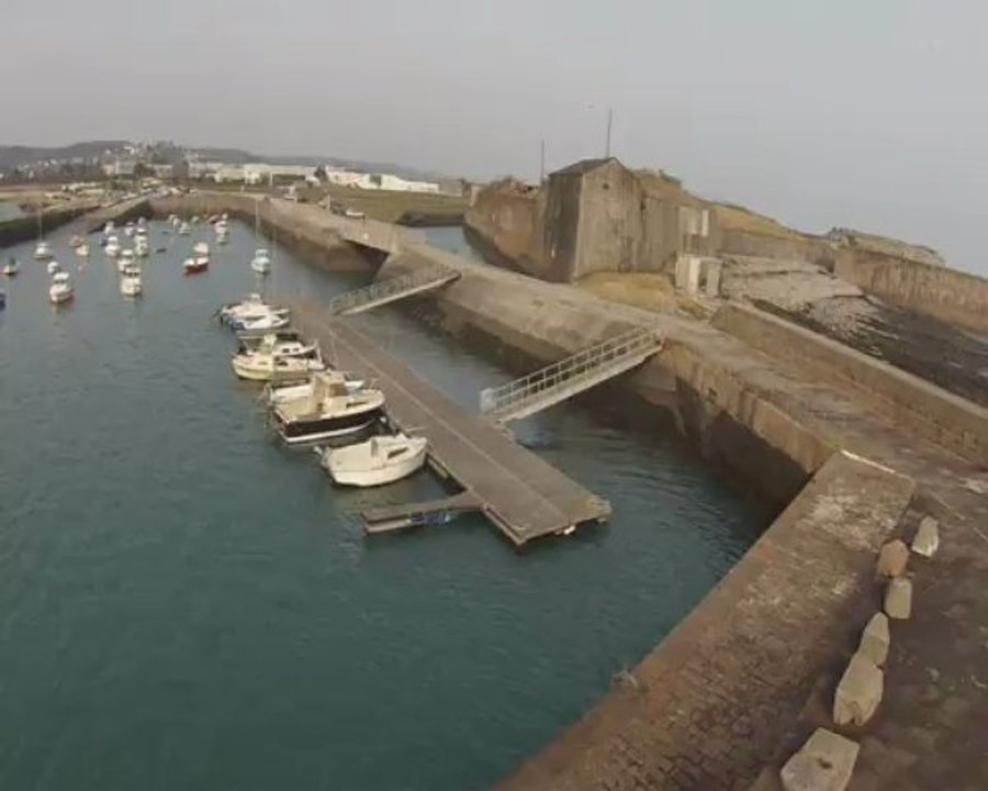 RADE OUEST EQUEURDREVILLE