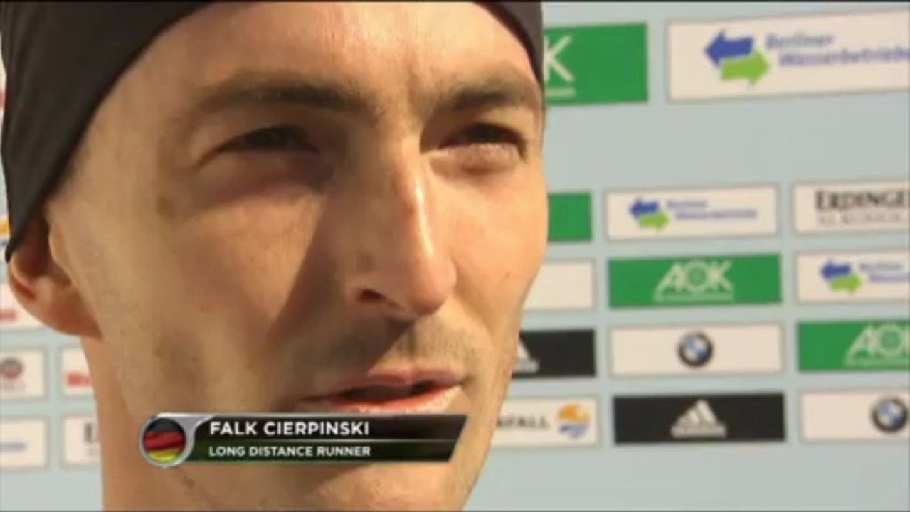 Falk cierpinski: ''bin den ku'damm heruntergeflogen''