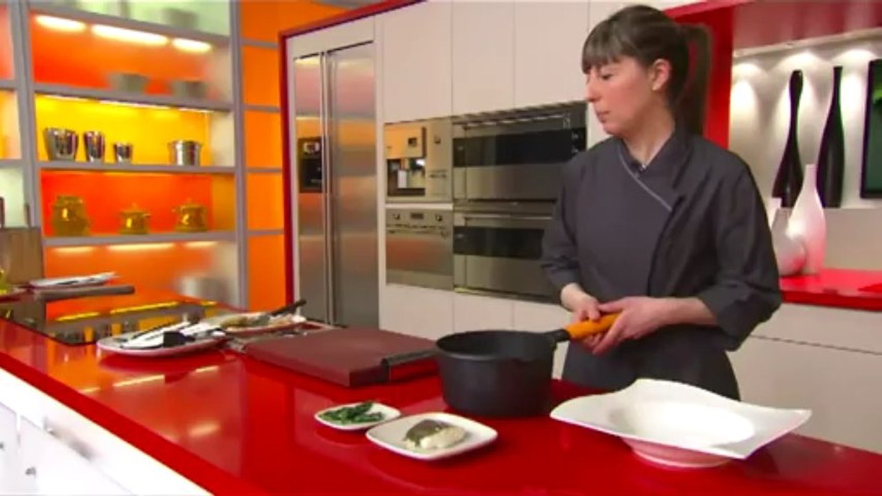 Truita amb suc i bacallà confitat