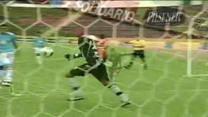 Ecuador: Bone para un penalti dos veces