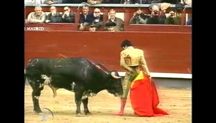Javier Castaño puerta grande de novillero en Madrid 1 toro
