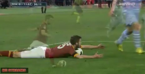 Roma vs Lazio 1:1 Totti