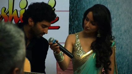 Aditya Roy Kapur And Shraddha Kapoor Live Performance!- Aashiqui 2