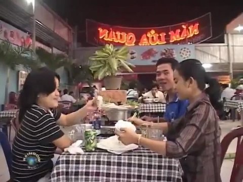 Mì Quảng & Ốc (Saigon 1007 Kiểu Ăn Chơi & Kiếm Tiền)