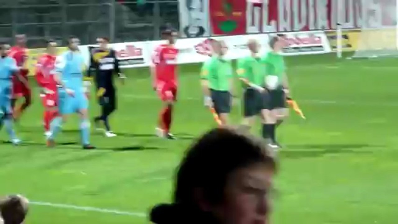 Nîmes - Bayonne (1-0) - 24/03/2012 - Entrée des joueurs