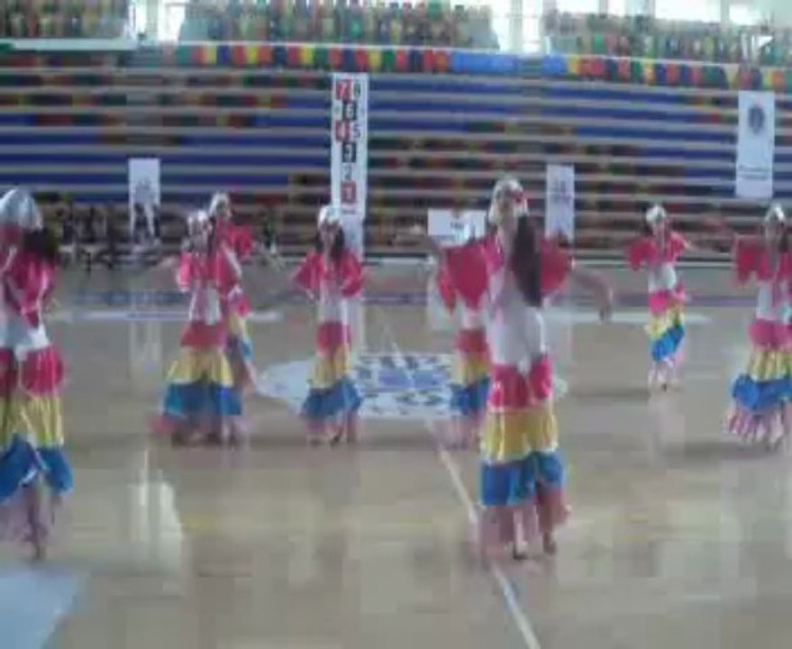 KONYA BAHÇEŞEHİR KOLEJİ ROMAN DANS EKİBİ VE ÖĞRETMENLERİ TÜLİN AKYÜZ ŞİMŞEK 7 NİSAN 2013 GÖSTERİSİ