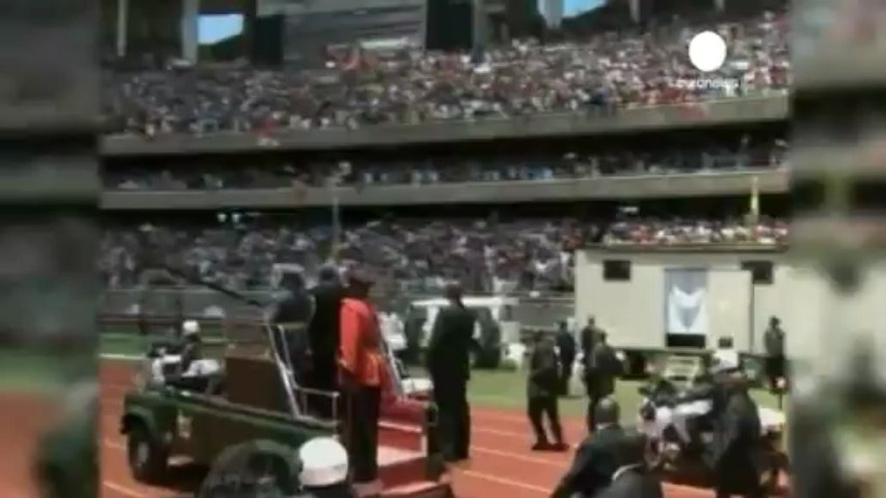 Kenyatta swears oath of office as Kenya's new president