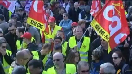 Les syndicats dans la rue contre l'accord sur l'emploi
