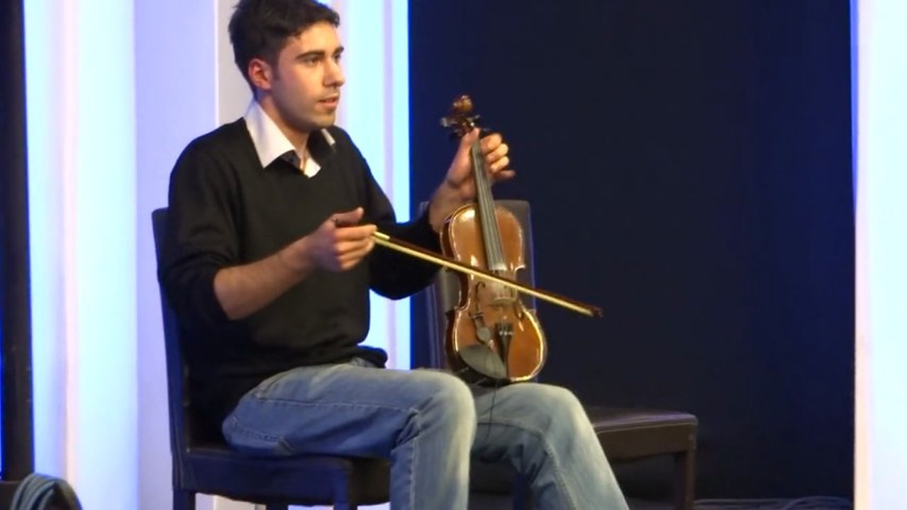 Mavi Karadeniz Tv Kemancı Volkan Hasan