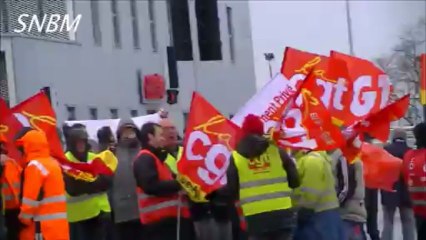 Jean-Claude Blanchard (FN) manifeste à St.-Nazaire contre l'ANI