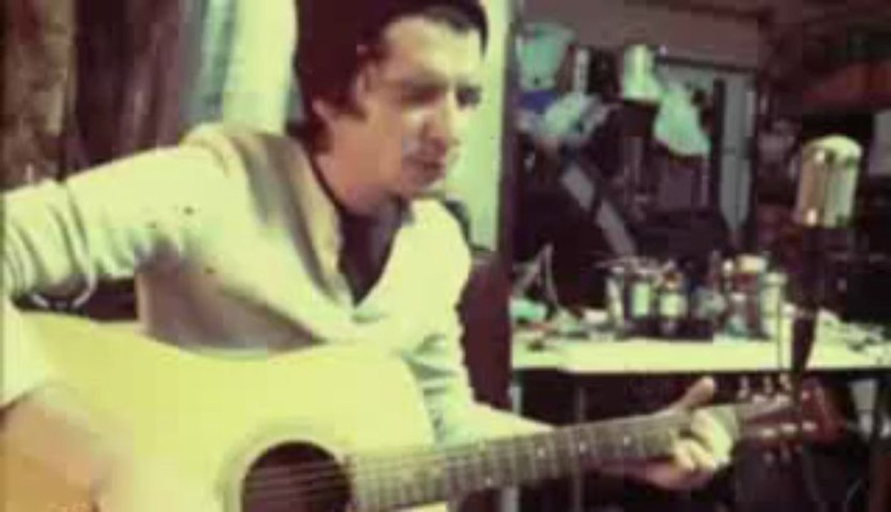 Kodachrome - Paul Simon Cover - Christopher Kevin