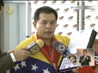 María Bolívar y Freddy Tabarquino firman documento de acuerdo sobre resultados del 14A