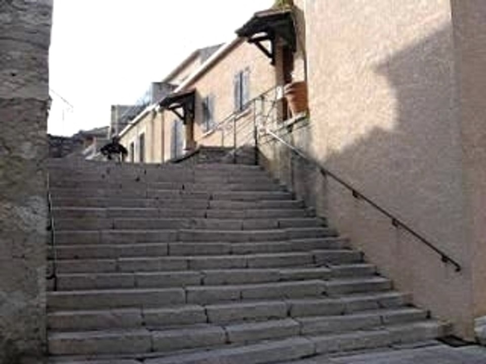 Dirt Bike descente d'éscalier