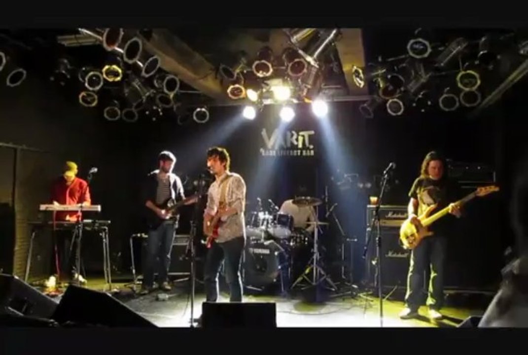 Park Queue - Fallin' in the photograph (fragment). 2013-04-06 Varit (Kobe)