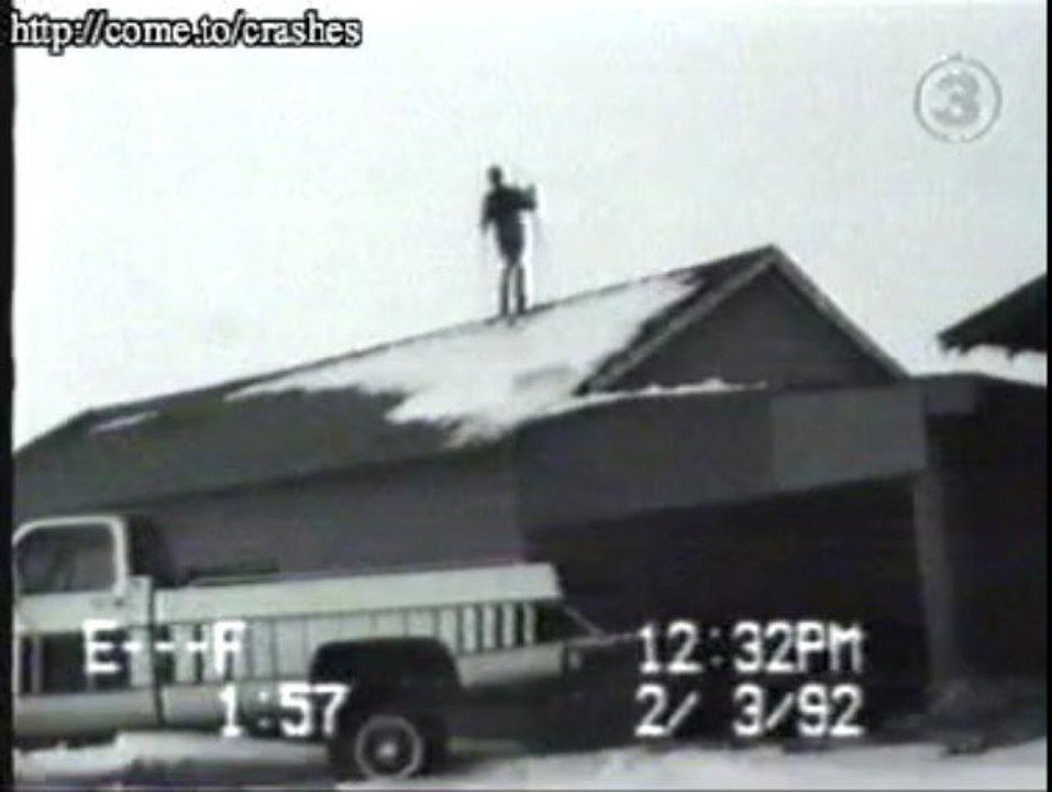 4funvids-Dumb Ass Ski Jumper 