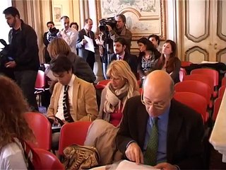 Napoli - Il campus salute all'interno del villaggio coppa america -2- (09.04.13)