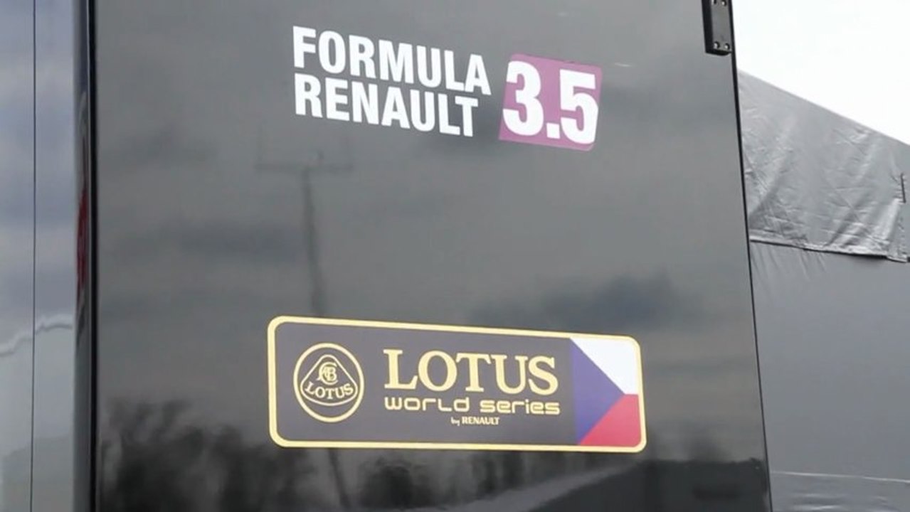 Marlon Stockinger racing in Formula Renault 3.5, Monza April 2013