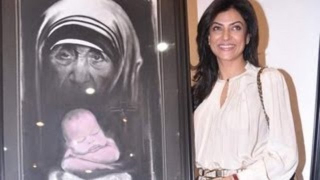 Sushmita Sen Innaugurate Women And WE Men Art Show