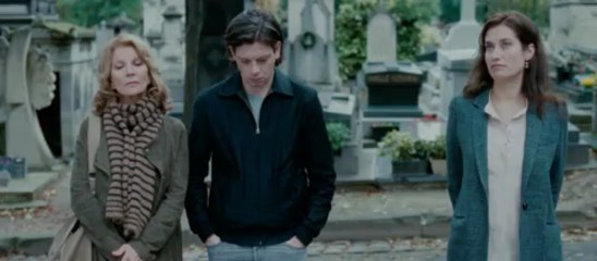 Bachelor Days are over / Pourquoi tu pleures ? (2011) - Trailer