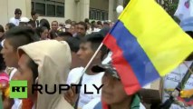 Colombia: Thousands march for peace with FARC guerrillas