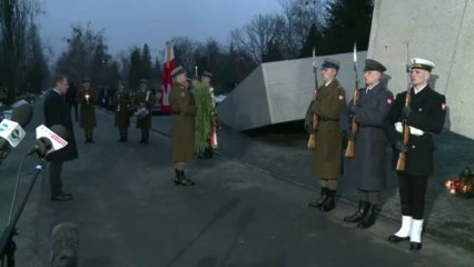 Poland marks presidential jet crash anniversary
