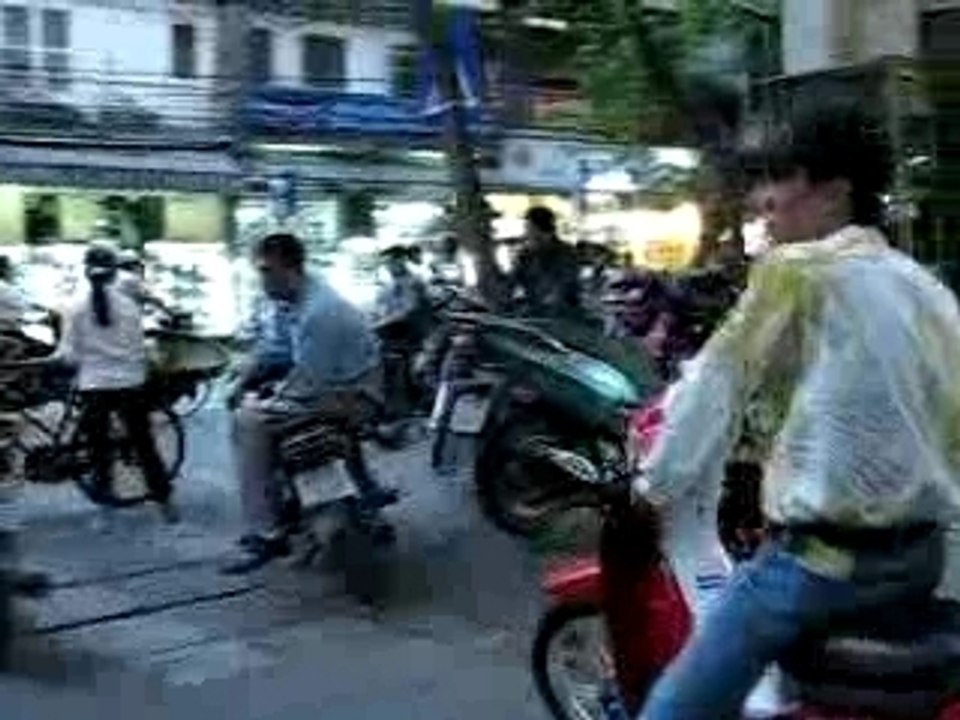 Vietnam - Hanoi de nuit en cyclopousse