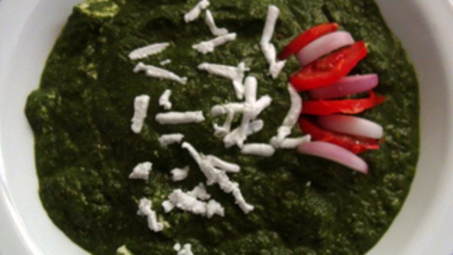 Palak Paneer Recipe - Spinach and Cottage Cheese Gravy