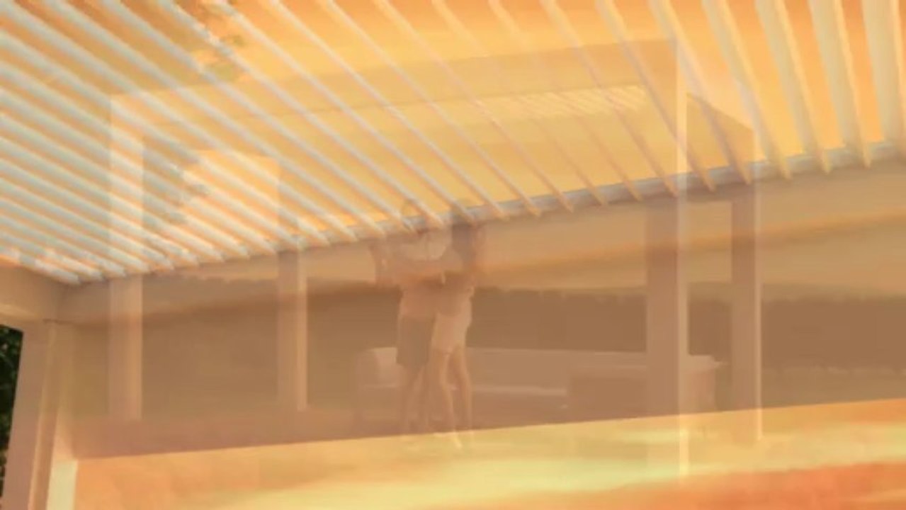 EXTEND - Distributeur BRUSTOR - Pergola bioclimatique lames orientables ou toiles