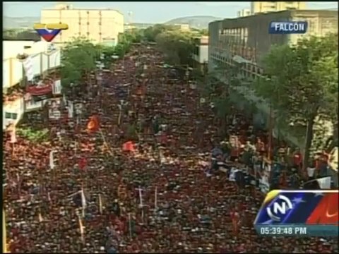 Maradona llegó a Caracas para cierre de campaña de Maduro
