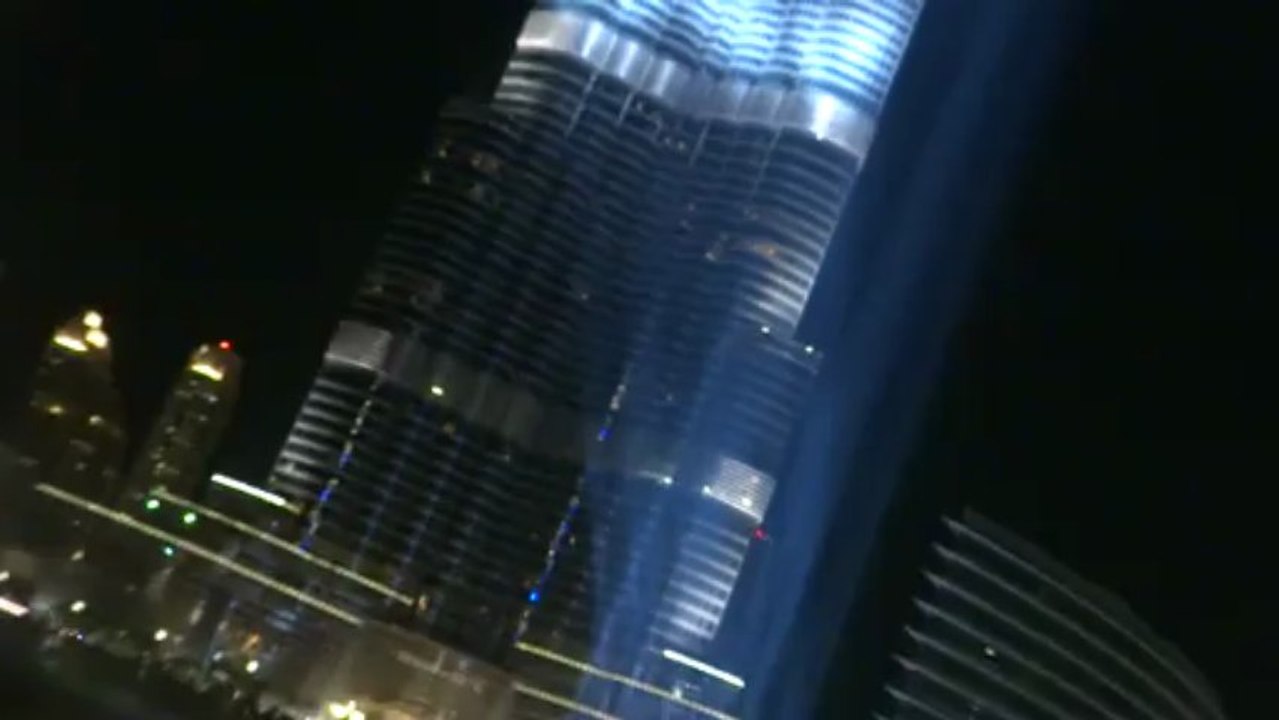 DUBAI MALL FOUNTAIN SHOW HD 10 April 2013 DUBAI UAE video taken by Sony Cyber shot DSC HX200V