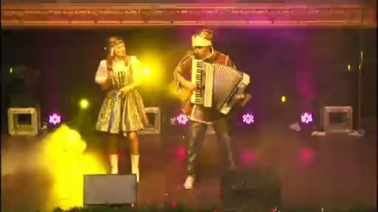 Аккордеон баян шоу на свадьбу баянист Максим Кириленко ДуЭТ МаЖоРы Venus 89236556955