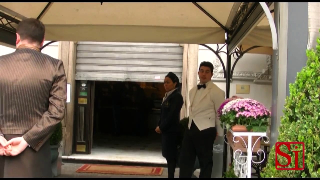 Napoli - Ztl, commercianti contro De Magistris: "Vattene" (10.04.13)