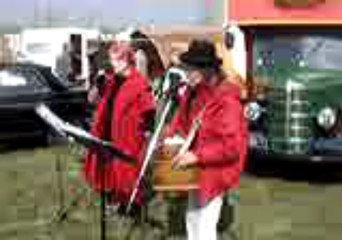Nadia et Michel à l'aérodrome de Bernay (27) le 07 avril 2013 suite...