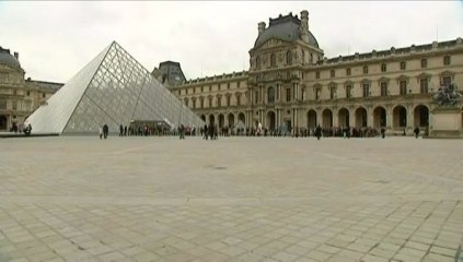 Le Louvre rouvre après une journée de fermeture en raison des pickpockets