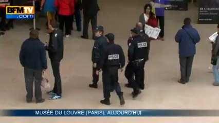 Après une grève du personnel, le Louvre rouvre en présence de policiers - 11/04