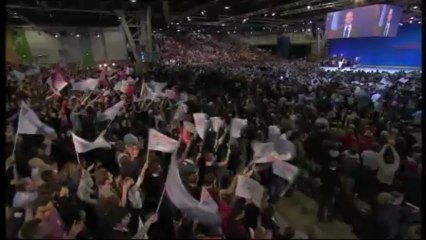 Valérie Trierweiler, une Première dame qui cherche sa place